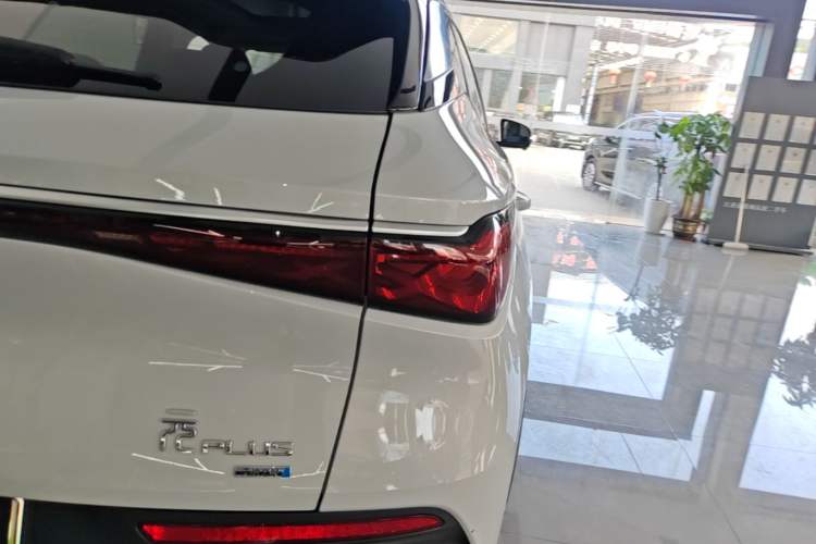 Used BYD Yuan PLUS 2025 Intelligent Driving Version 510 KM Beyond-Grade Edition Exterior 3