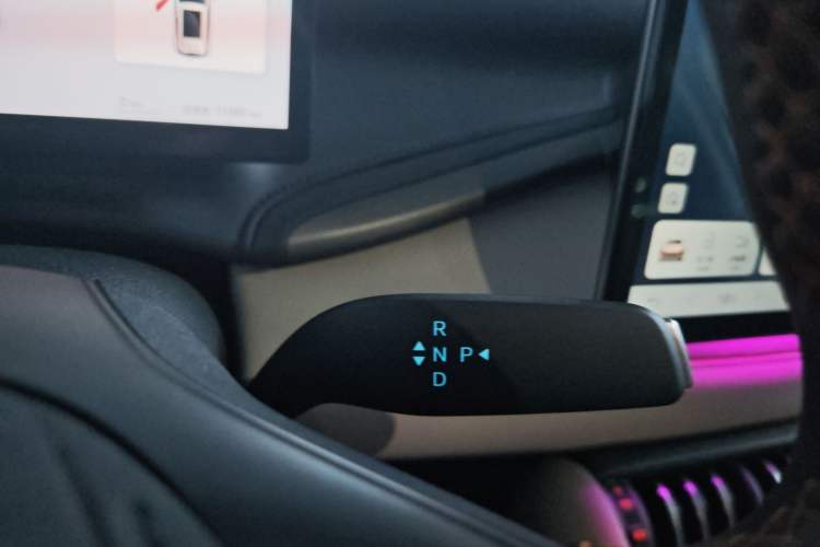 Used BYD Yuan PLUS 2025 Intelligent Driving Version 510 KM Beyond-Grade Edition Gear Lever