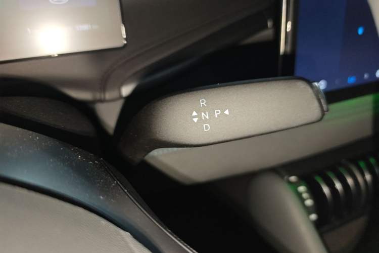 Used BYD Yuan PLUS 2025 Intelligent Driving Version 430 KM Beyond-Range Edition Gear Lever