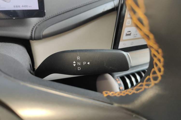 Used BYD Yuan PLUS 2025 Intelligent Driving Version 510 KM Beyond-Grade Edition Gear Lever