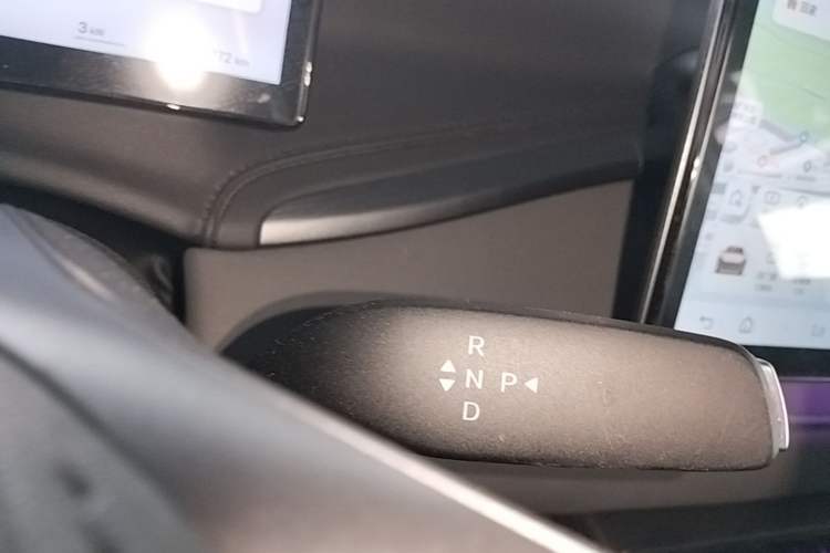 Used BYD Yuan PLUS 2025 Intelligent Driving Version 430 KM – Leading Edition Gear Lever