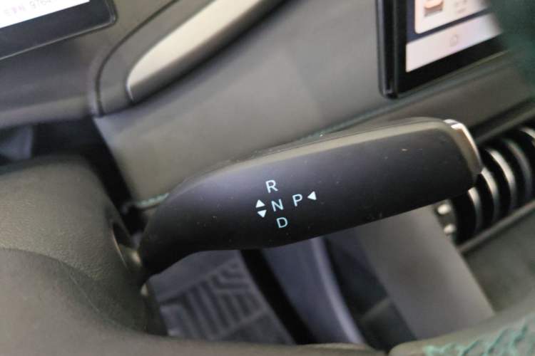 Used BYD Yuan PLUS 2025 Intelligent Driving Version 510 KM Beyond-Grade Edition Gear Lever