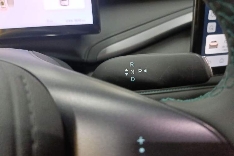 Used BYD Yuan PLUS 2025 Intelligent Driving Version 510 KM Beyond-Grade Edition Gear Lever
