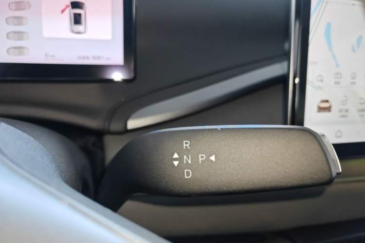 Used BYD Yuan PLUS 2025 Intelligent Driving Version 510 KM Beyond-Grade Edition Gear Lever