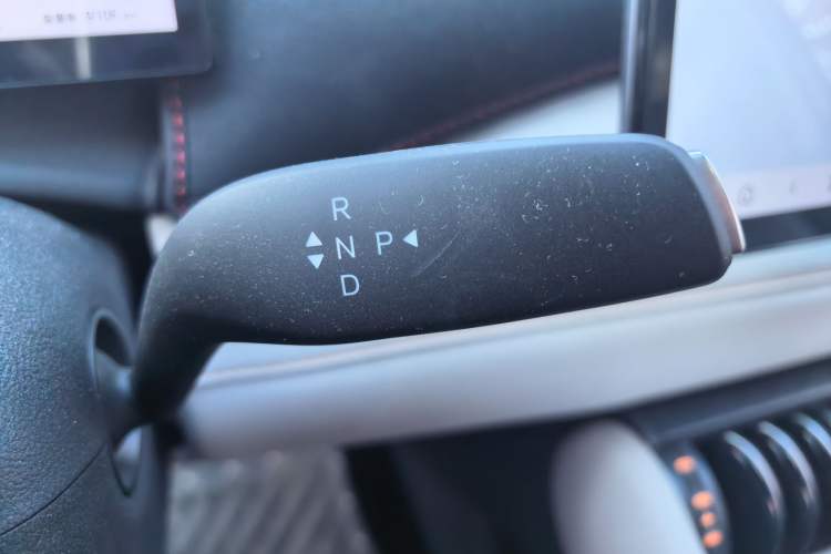 Used BYD Yuan PLUS 2025 Intelligent Driving Version 430 KM Beyond-Range Edition Gear Lever