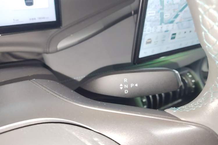 Used BYD Yuan PLUS 2025 Intelligent Driving Version 510 KM Beyond-Grade Edition Gear Lever