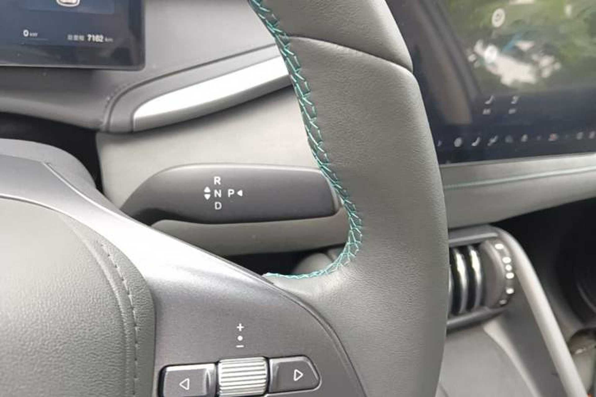 Used BYD Yuan PLUS 2025 Intelligent Driving Version 510 KM Beyond-Grade Edition Gear Lever
