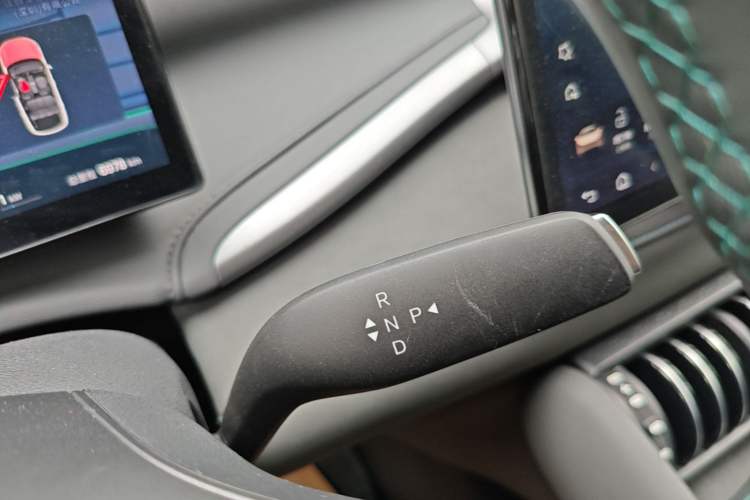 Used BYD Yuan PLUS 2025 Intelligent Driving Version 510 KM Beyond-Grade Edition Gear Lever