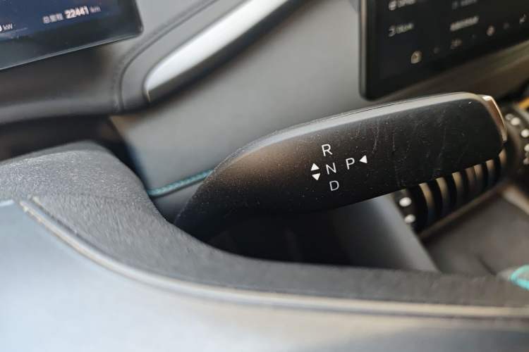 Used BYD Yuan PLUS 2025 Intelligent Driving Version 430 KM – Leading Edition Gear Lever