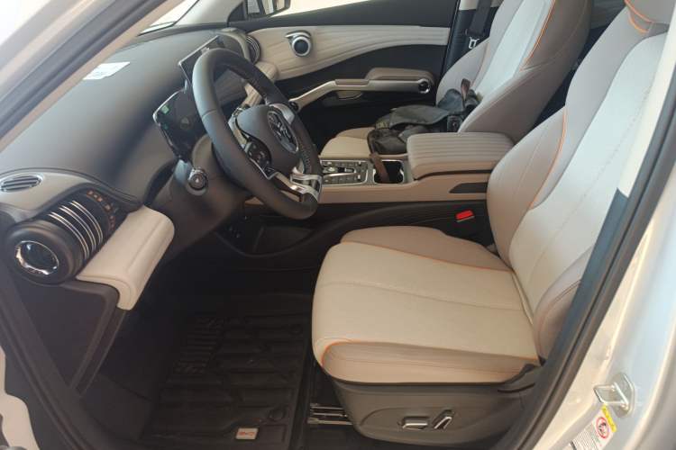 Used BYD Yuan PLUS 2025 Intelligent Driving Version 430 KM Beyond-Range Edition Left Front Seat
