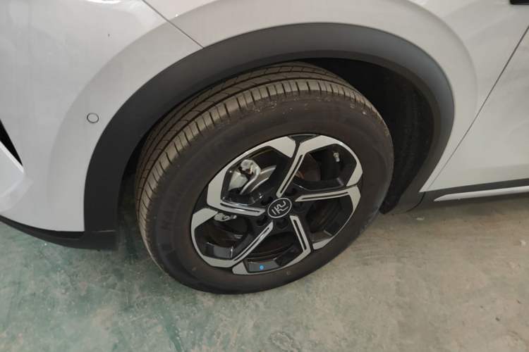 Used BYD Yuan PLUS 2025 Intelligent Driving Version 510 km Leading Edition Left Front Wheel Hub