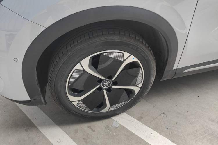 Used BYD Yuan PLUS 2025 Intelligent Driving Version 510 KM Beyond-Grade Edition Left Front Wheel Hub