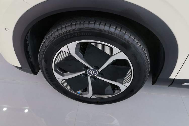 Used BYD Yuan PLUS 2025 Intelligent Driving Version 510 KM Beyond-Grade Edition Left Front Wheel Hub