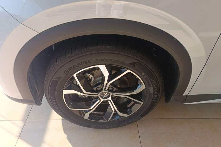Used BYD Yuan PLUS 2025 Intelligent Driving Version 430 KM Beyond-Range Edition Left Front Wheel Hub
