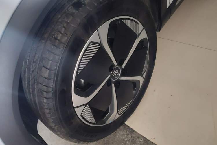 Used BYD Yuan PLUS 2025 Intelligent Driving Version 510 KM Beyond-Grade Edition Left Front Wheel Hub