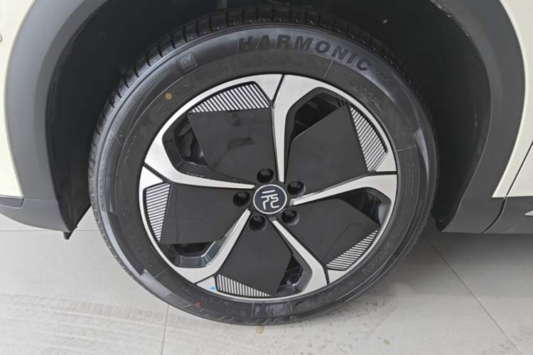 Used BYD Yuan PLUS 2025 Intelligent Driving Version 510 KM Beyond-Grade Edition Left Front Wheel Hub