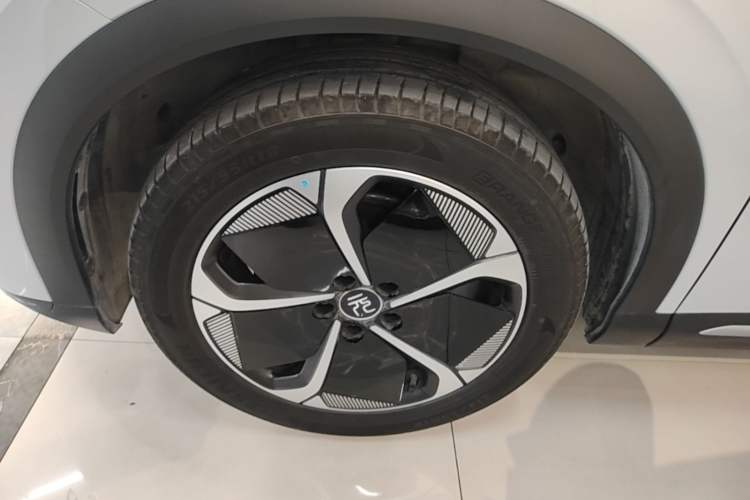 Used BYD Yuan PLUS 2025 Intelligent Driving Version 510 KM Beyond-Grade Edition Left Front Wheel Hub