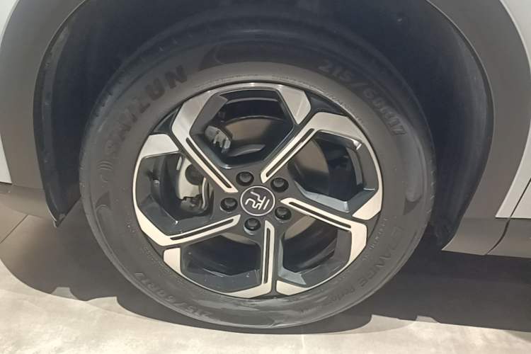 Used BYD Yuan PLUS 2025 Intelligent Driving Version 510 km Leading Edition Left Front Wheel Hub