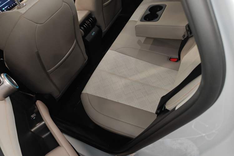 Used BYD Yuan PLUS 2025 Intelligent Driving Version 510 km Excellence Edition Left Rear Seat