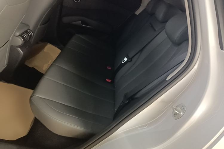 Used BYD Yuan PLUS 2025 Intelligent Driving Version 430 KM – Leading Edition Left Rear Seat