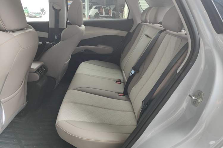 Used BYD Yuan PLUS 2025 Intelligent Driving Version 510 KM Beyond-Grade Edition Left Rear Seat