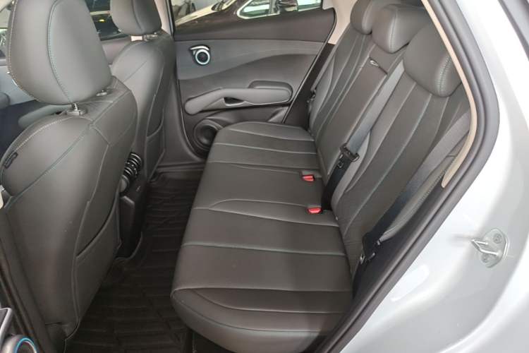 Used BYD Yuan PLUS 2025 Intelligent Driving Version 510 km Leading Edition Left Rear Seat