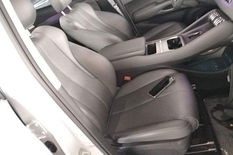 Used BYD Yuan PLUS 2025 Intelligent Driving Version 430 KM – Leading Edition Right Front Seat