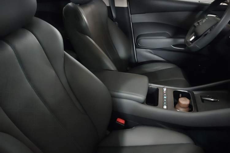 Used BYD Yuan PLUS 2025 Intelligent Driving Version 510 KM Beyond-Grade Edition Right Front Seat