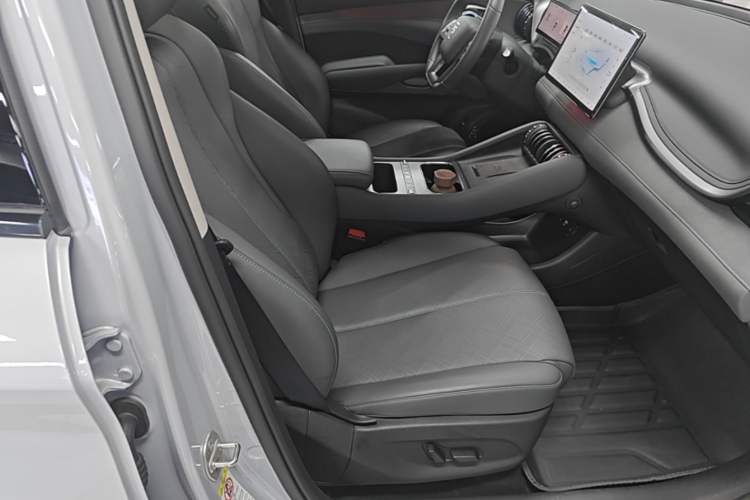 Used BYD Yuan PLUS 2025 Intelligent Driving Version 510 KM Beyond-Grade Edition Right Front Seat
