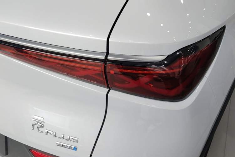 Used BYD Yuan PLUS 2025 Intelligent Driving Version 510 KM Beyond-Grade Edition Right Rear Taillight
