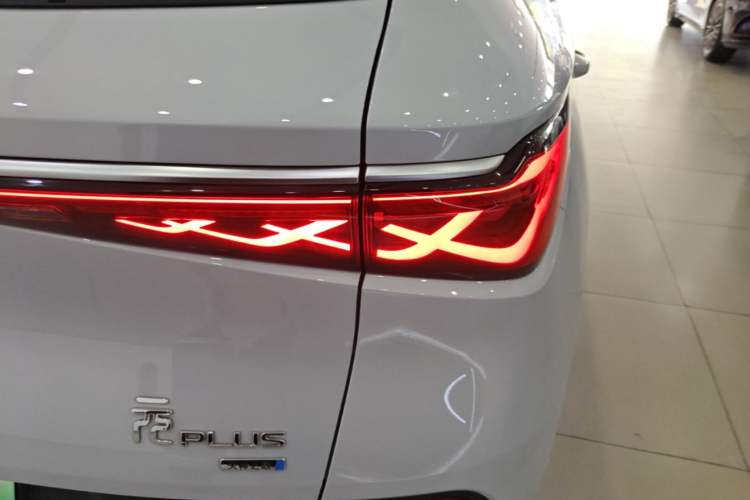 Used BYD Yuan PLUS 2025 Intelligent Driving Version 510 KM Beyond-Grade Edition Right Rear Taillight