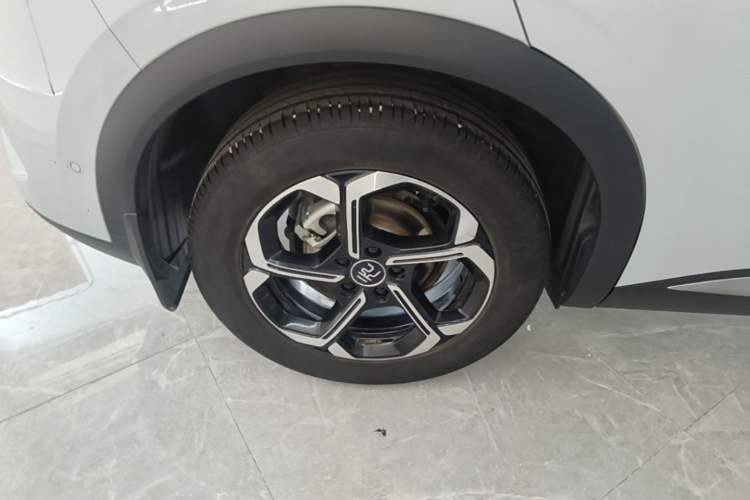 Used BYD Yuan PLUS 2025 Intelligent Driving Version 430 KM – Leading Edition Right Rear Wheel Hub