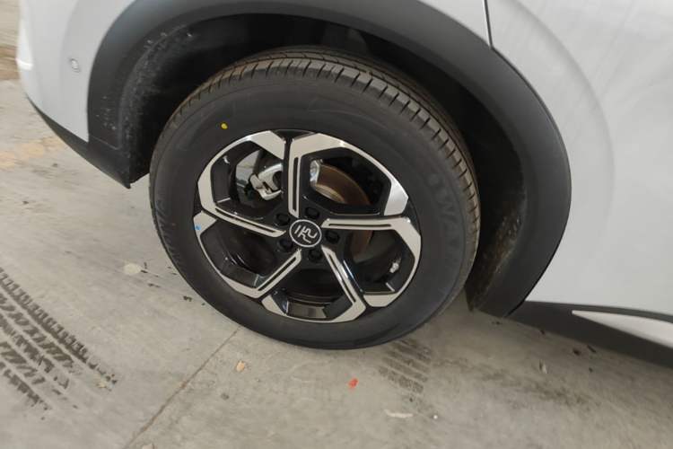 Used BYD Yuan PLUS 2025 Intelligent Driving Version 510 km Leading Edition Right Rear Wheel Hub