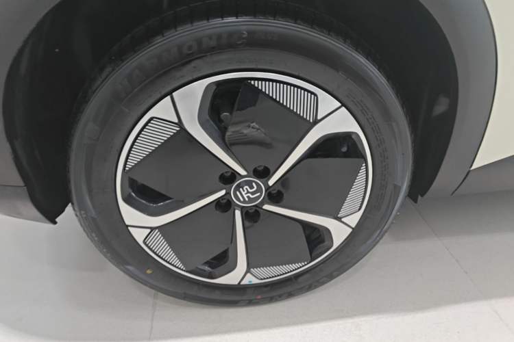 Used BYD Yuan PLUS 2025 Intelligent Driving Version 510 KM Beyond-Grade Edition Right Rear Wheel Hub
