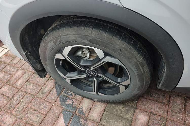 Used BYD Yuan PLUS 2025 Intelligent Driving Version 430 KM Beyond-Range Edition Right Rear Wheel Hub