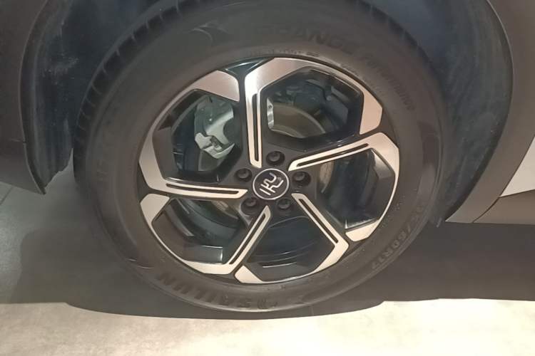 Used BYD Yuan PLUS 2025 Intelligent Driving Version 510 km Leading Edition Right Rear Wheel Hub