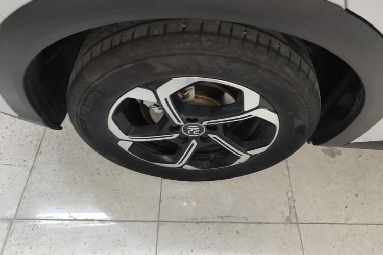Used BYD Yuan PLUS 2025 Intelligent Driving Version 430 KM Beyond-Range Edition Right Rear Wheel Hub