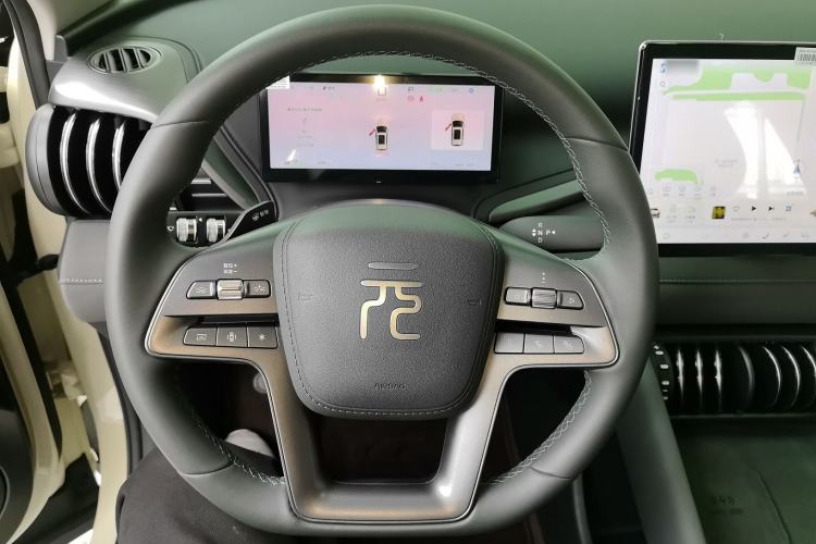 Used BYD Yuan PLUS 2025 Intelligent Driving Version 510 KM Beyond-Grade Edition Steering Wheel
