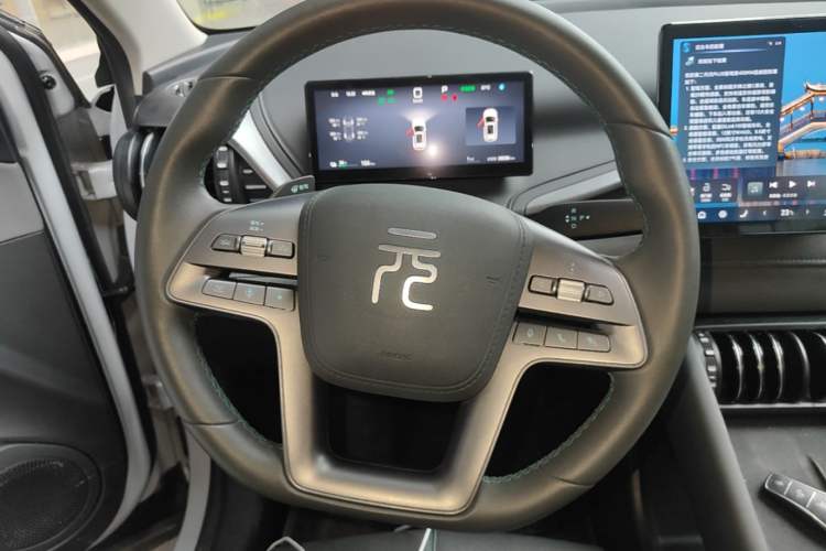 Used BYD Yuan PLUS 2025 Intelligent Driving Version 430 KM Beyond-Range Edition Steering Wheel