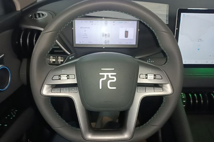 Used BYD Yuan PLUS 2025 Intelligent Driving Version 510 KM Beyond-Grade Edition Steering Wheel
