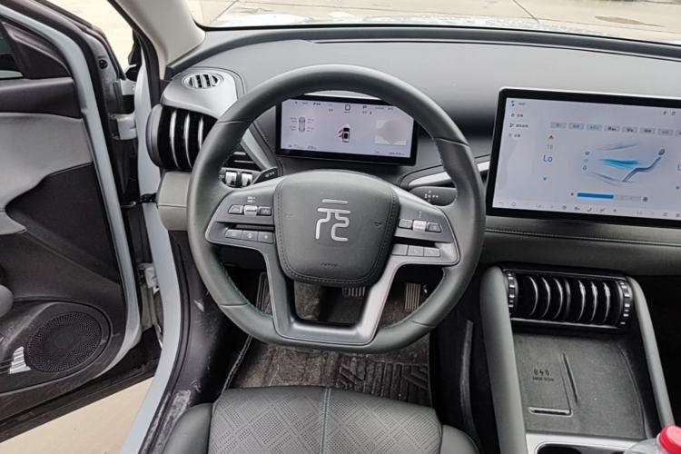 Used BYD Yuan PLUS 2025 Intelligent Driving Version 510 KM Beyond-Grade Edition Steering Wheel
