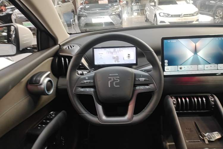 Used BYD Yuan PLUS 2025 Intelligent Driving Version 510 KM Beyond-Grade Edition Steering Wheel