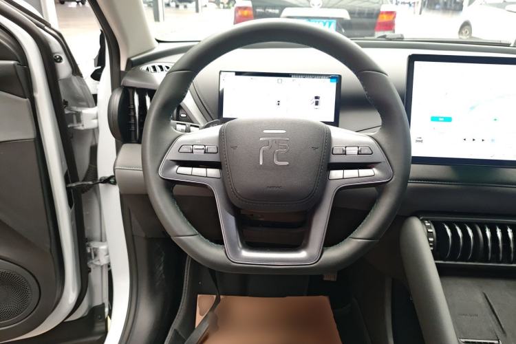 Used BYD Yuan PLUS 2025 Intelligent Driving Version 510 KM Beyond-Grade Edition Steering Wheel