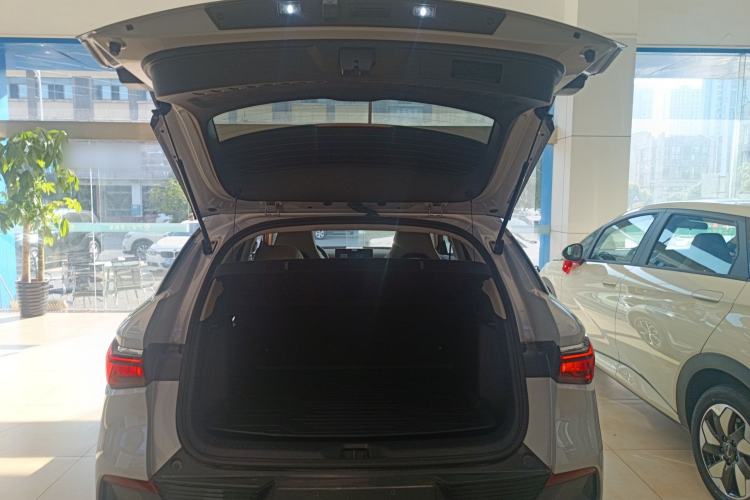 Used BYD Yuan PLUS 2025 Intelligent Driving Version 430 KM Beyond-Range Edition Trunk