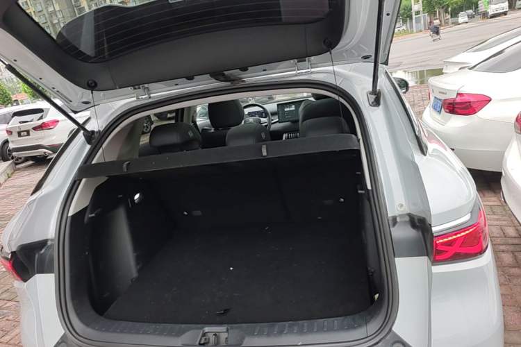 Used BYD Yuan PLUS 2025 Intelligent Driving Version 430 KM Beyond-Range Edition Trunk