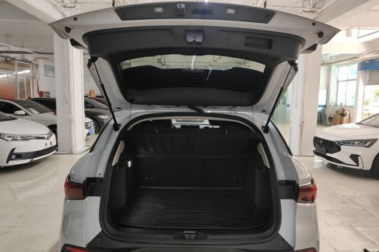 Used BYD Yuan PLUS 2025 Intelligent Driving Version 430 KM Beyond-Range Edition Trunk
