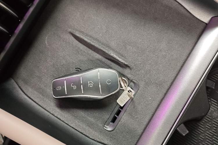 Used BYD Yuan PLUS 2025 Intelligent Driving Version 510 KM Beyond-Grade Edition Vehicle Key