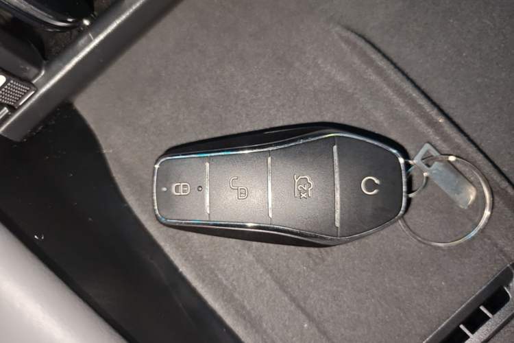 Used BYD Yuan PLUS 2025 Intelligent Driving Version 510 km Leading Edition Vehicle Key