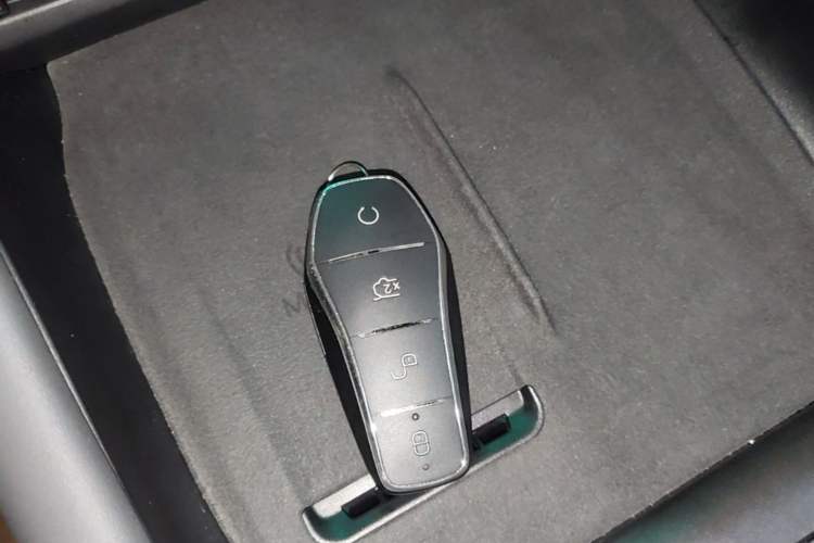Used BYD Yuan PLUS 2025 Intelligent Driving Version 510 KM Beyond-Grade Edition Vehicle Key