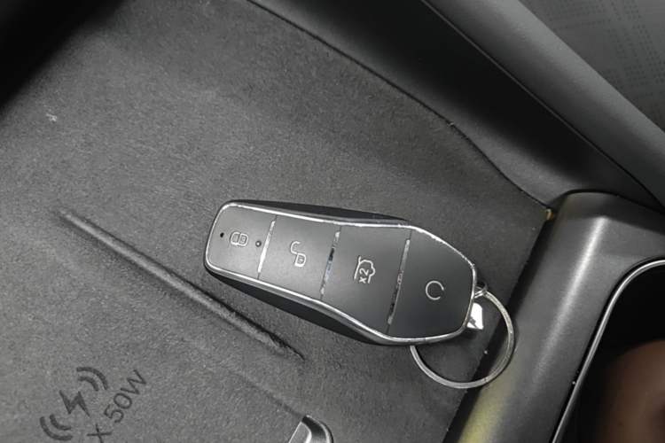 Used BYD Yuan PLUS 2025 Intelligent Driving Version 510 KM Beyond-Grade Edition Vehicle Key